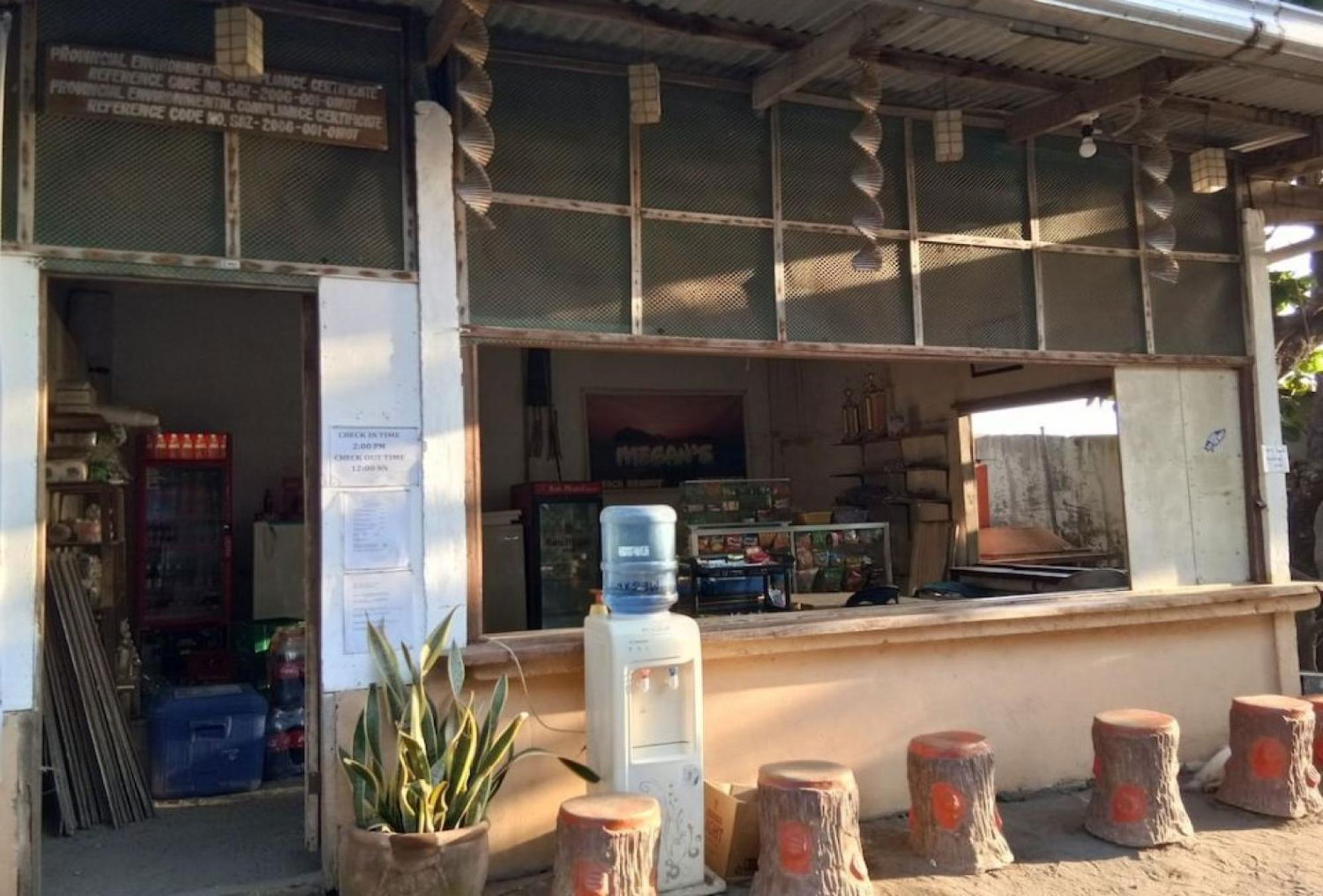 Reddoorz Hostel At Megans Paradisio Beach Resort サン・アントニオ エクステリア 写真