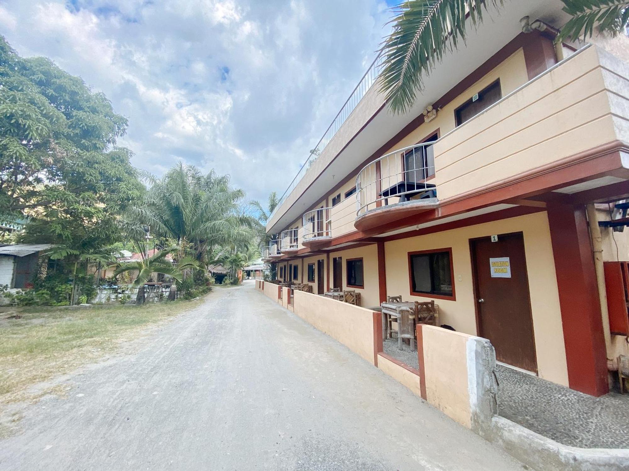 Reddoorz Hostel At Megans Paradisio Beach Resort サン・アントニオ エクステリア 写真